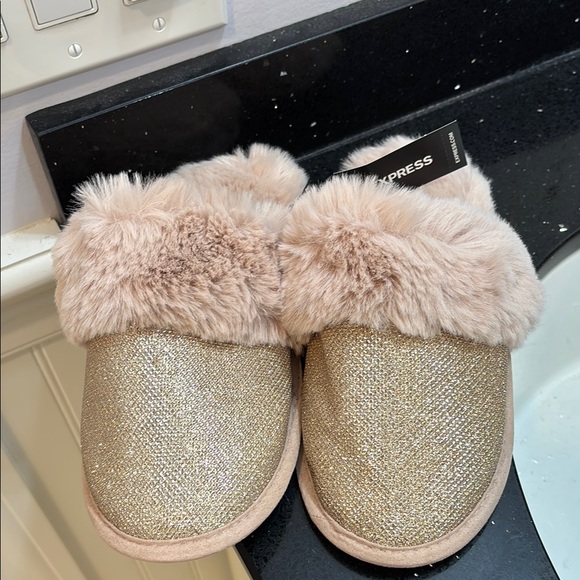 Express Shoes - NWT Express Gold Women's Slippers